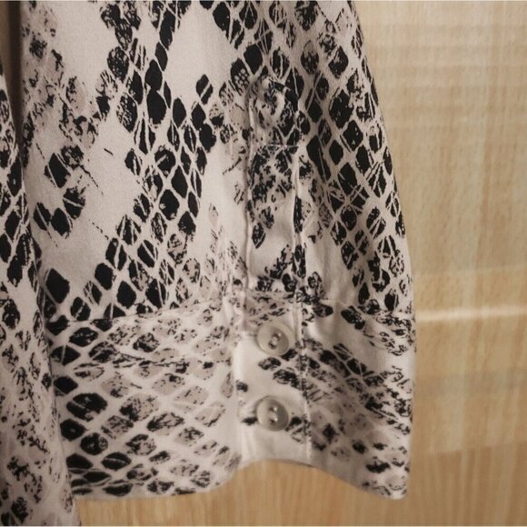 212 Collection Womens Snake Print Button Down Shirt Large - Picture 3 of 6